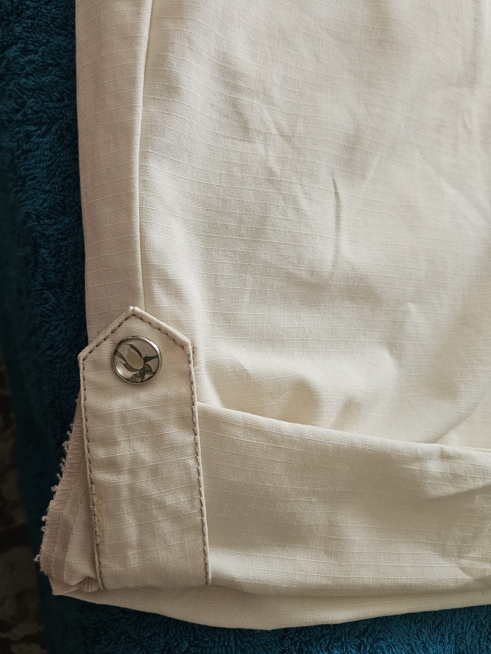 Gloria Vanderbilt Women's Bermuda Short - Picture 3 of 9